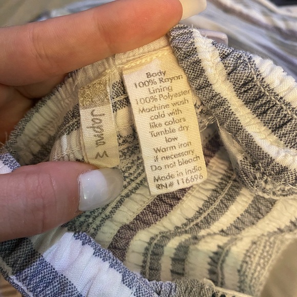 Striped romper - Picture 3 of 3